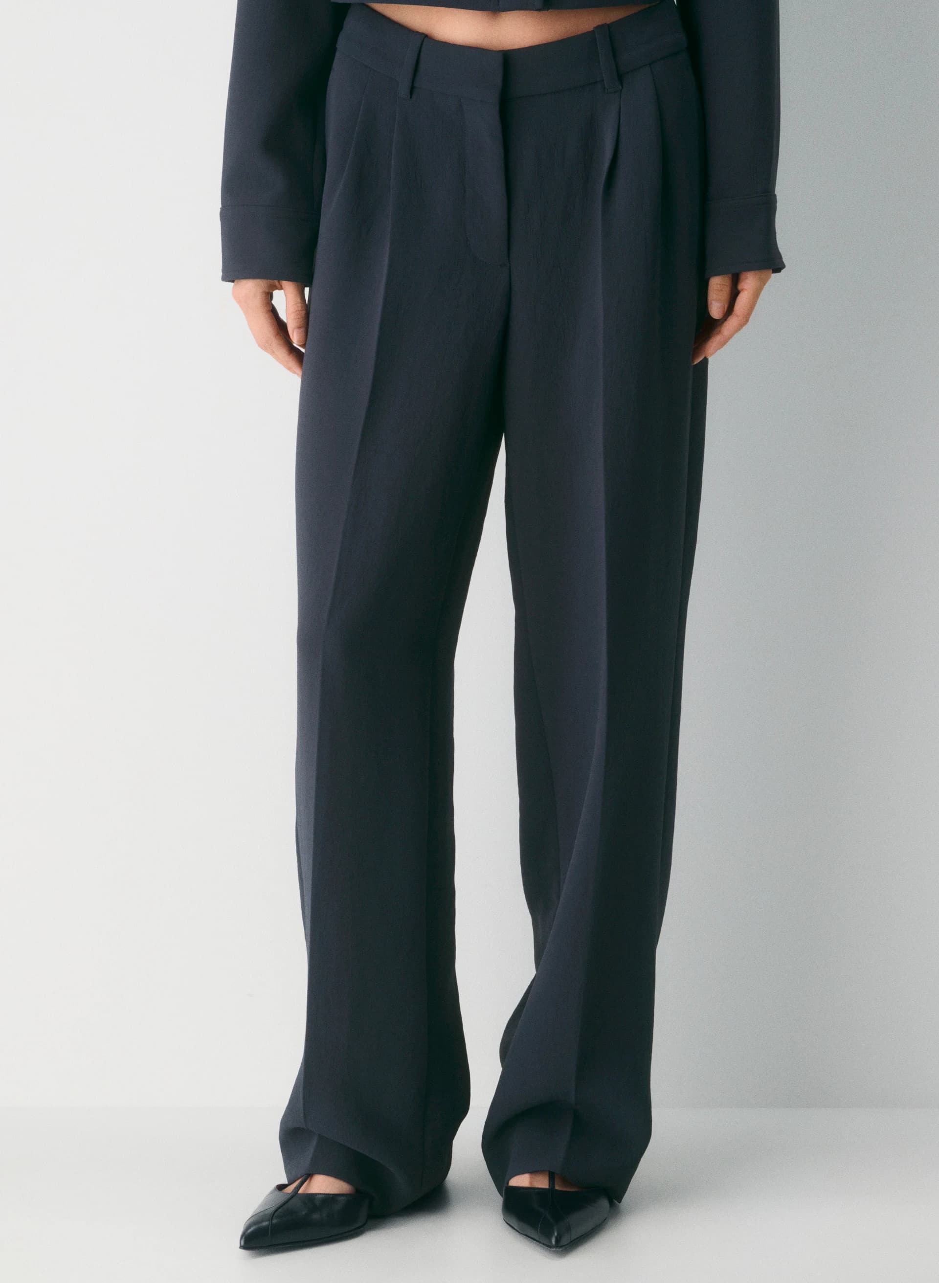 The Effortless Pant · Aritzia